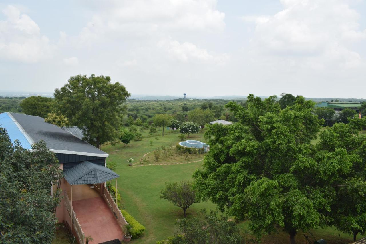 古尔冈Aravali Hill View Estate别墅 外观 照片